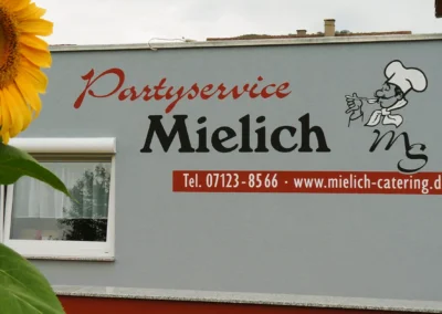 Fassadenbeschriftung-10